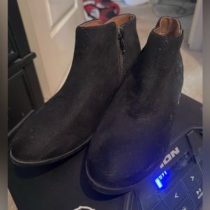 Suede Black Ankle boots